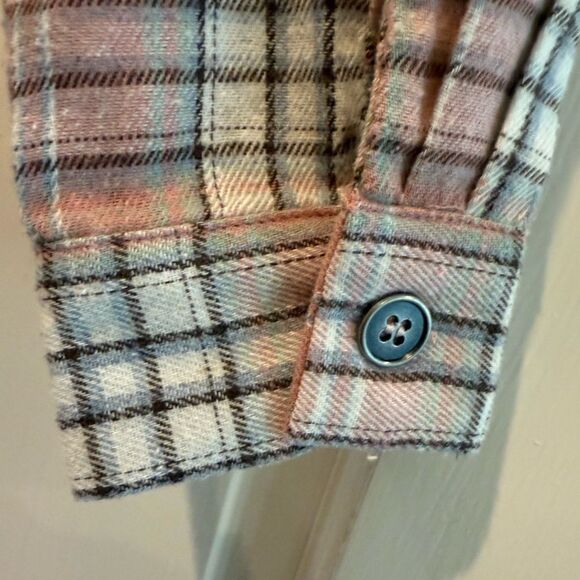 Pink Lily Button Down Flannel Shirt Front Pocket Pink Flannel Size Small - Picture 7 of 10